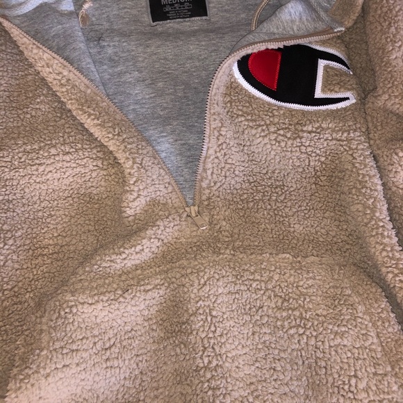 Champion hoodie - Picture 4 of 5